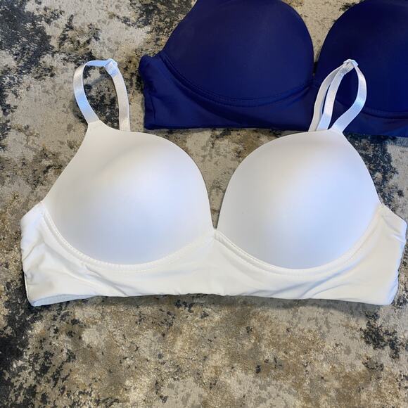 Strm Line Intimates Lot Of 2 Wireless Bras Size 34B White & Blue Silky - Picture 2 of 12